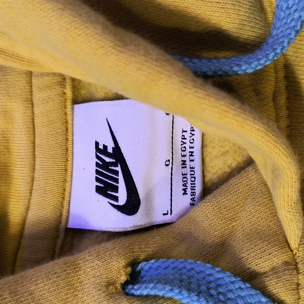 Retro Nike Graphic Hoodie - Picture 5 of 7